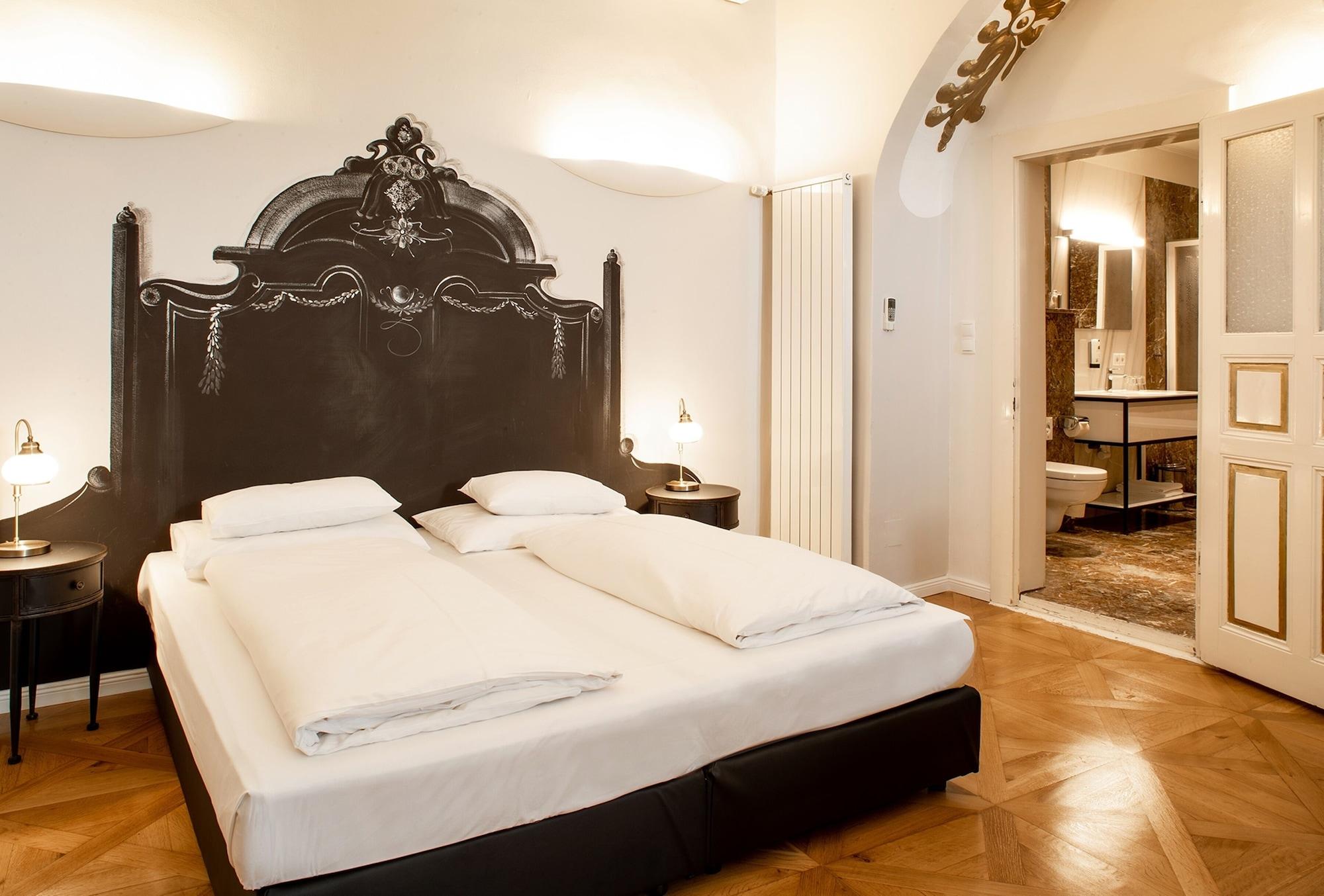 Boutique Hotel Dom - Rooms & Suites Graz Dış mekan fotoğraf