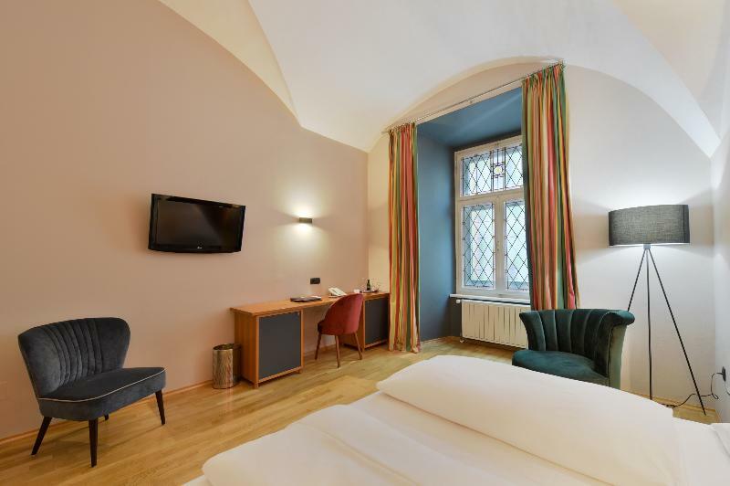 Boutique Hotel Dom - Rooms & Suites Graz Dış mekan fotoğraf